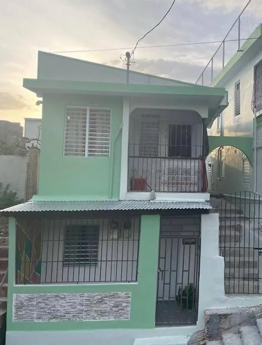 La Parada Del Tren Aguadilla